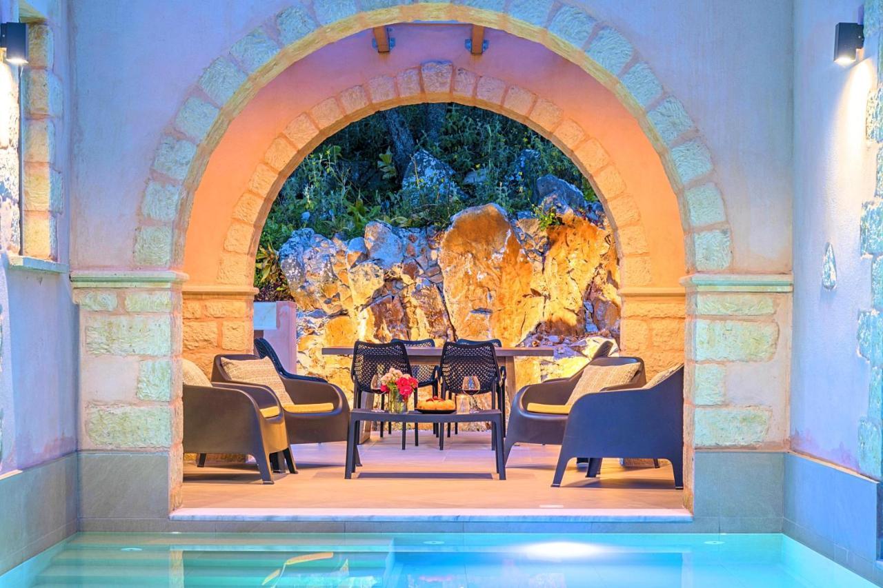 Villa Vardis Heated Pool Vryses Екстериор снимка