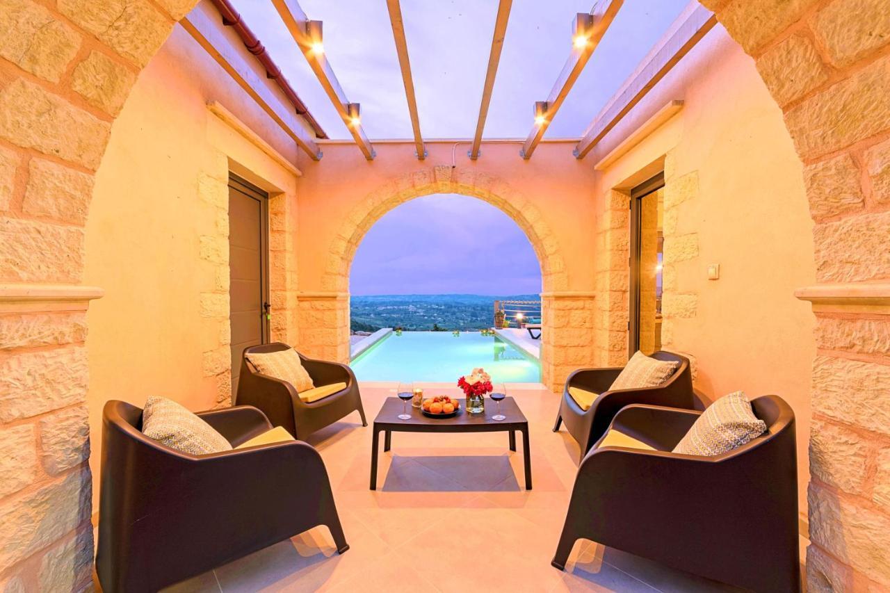 Villa Vardis Heated Pool Vryses Екстериор снимка