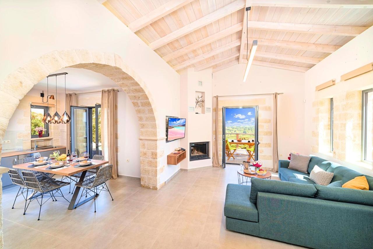 Villa Vardis Heated Pool Vryses Екстериор снимка